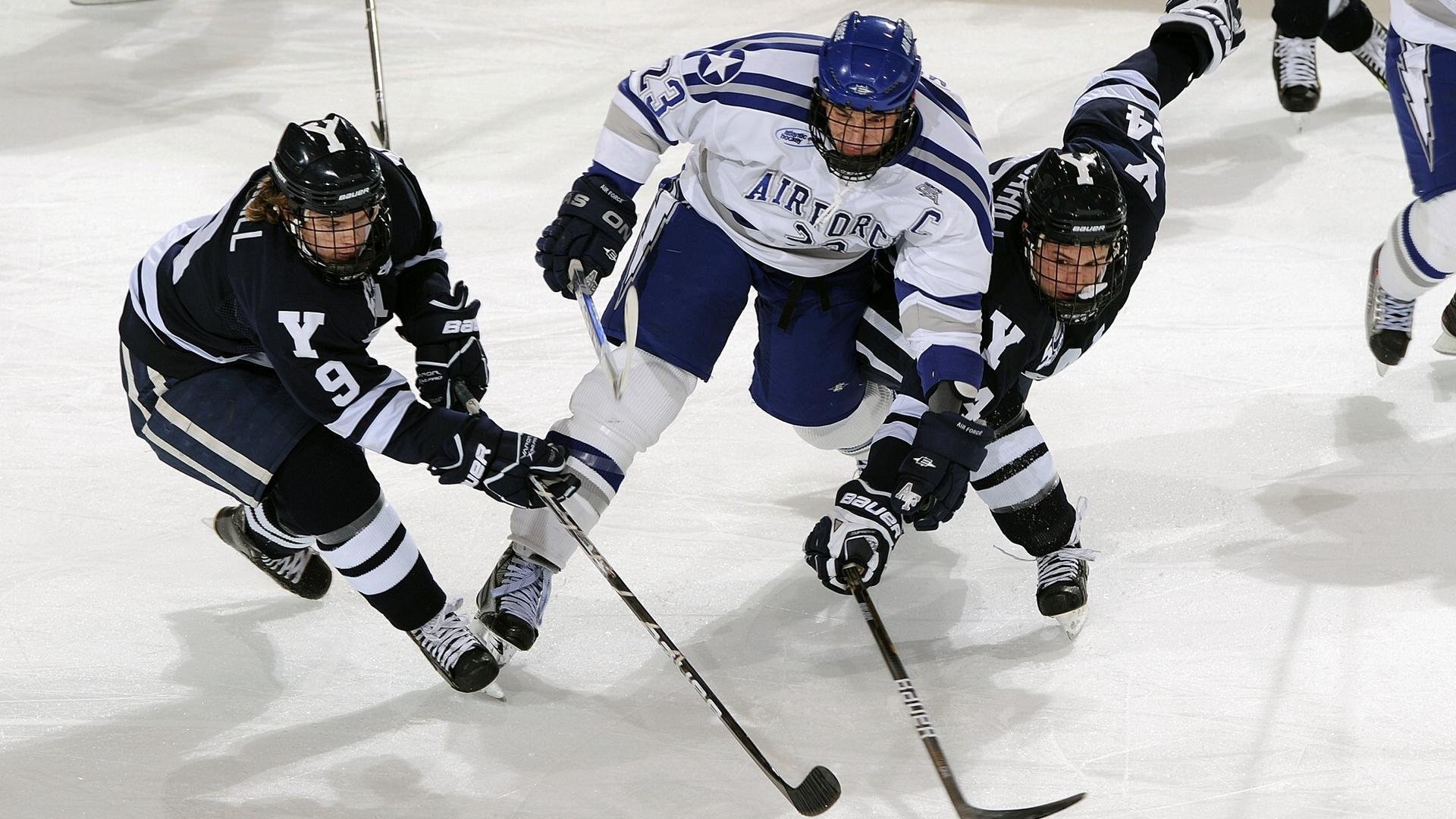 最佳守门员：谁是本赛季防守最犀利的球员？，最佳守门员奖杯